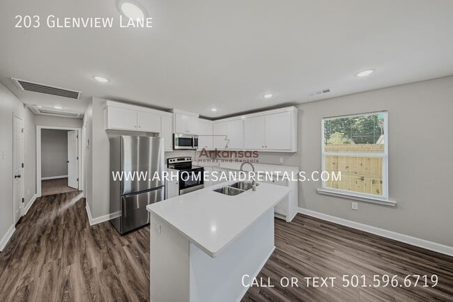 Building Photo - 203 Glenview Ln