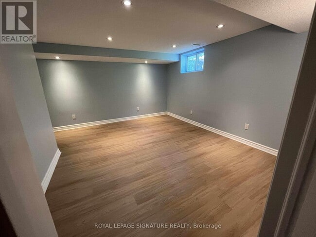 Building Photo - 86 Gardiner Dr