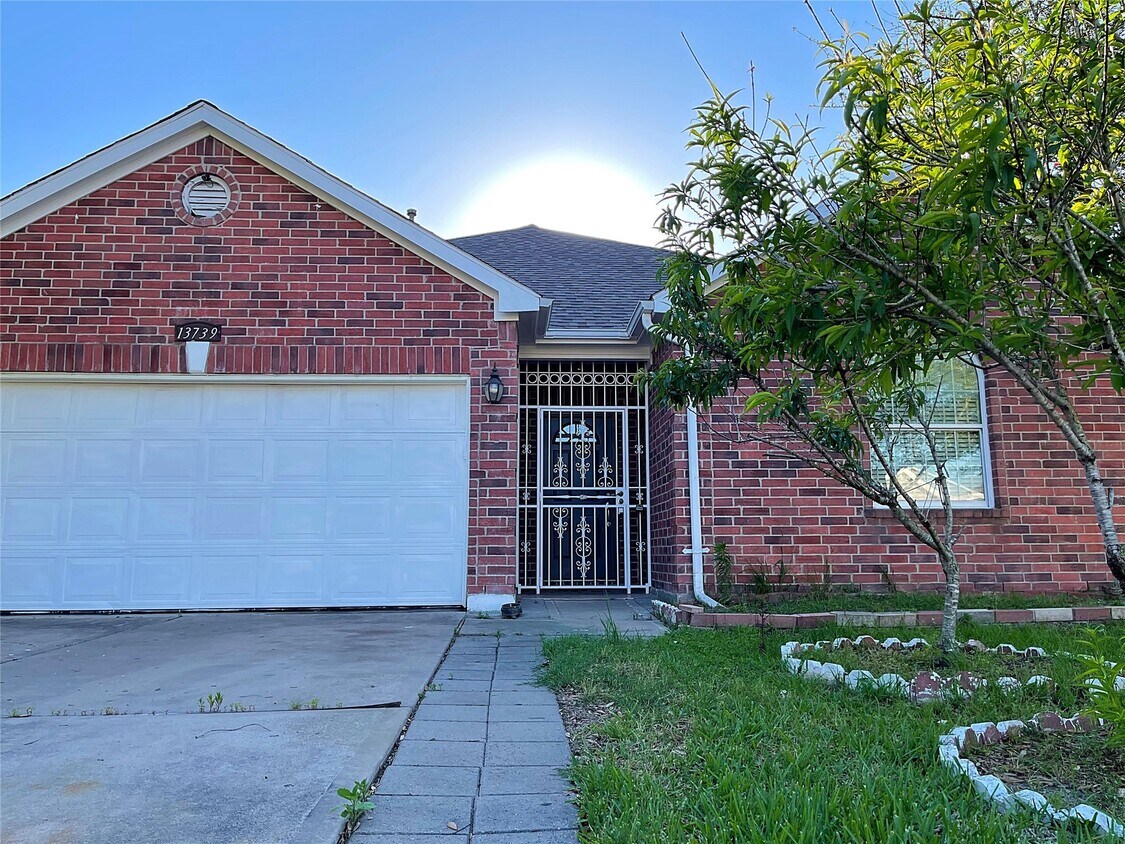 Foto principal - 13739 Canyon Hollow Loop