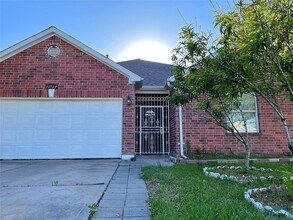 Building Photo - 13739 Canyon Hollow Loop