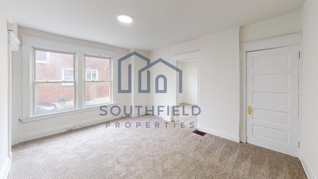 Building Photo - 1846 Lincoln Ave