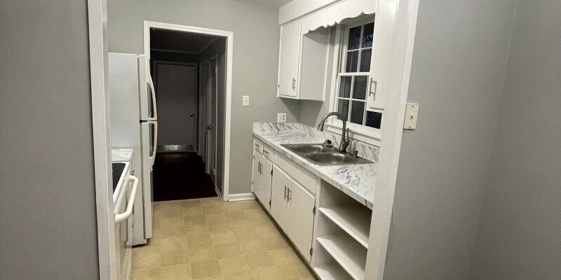 Primary Photo - 709 Mosby Dr