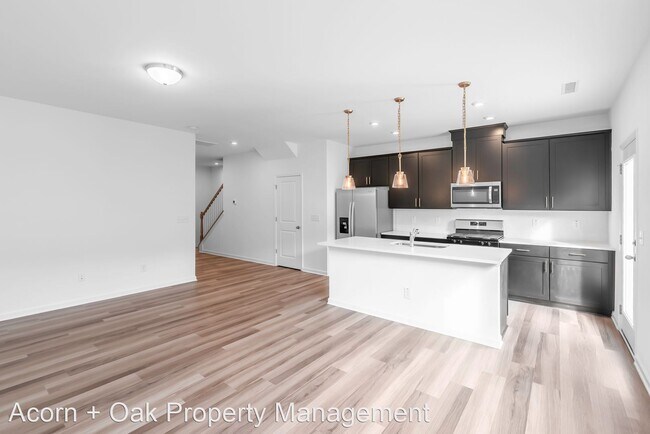 Building Photo - 3 br, 2.5 bath House - 807 Star Ridge Dr.