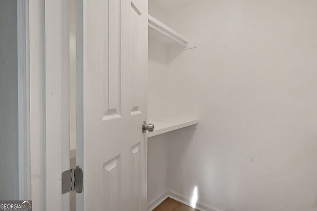 Foto del edificio - 5883 Brookside Dr SE