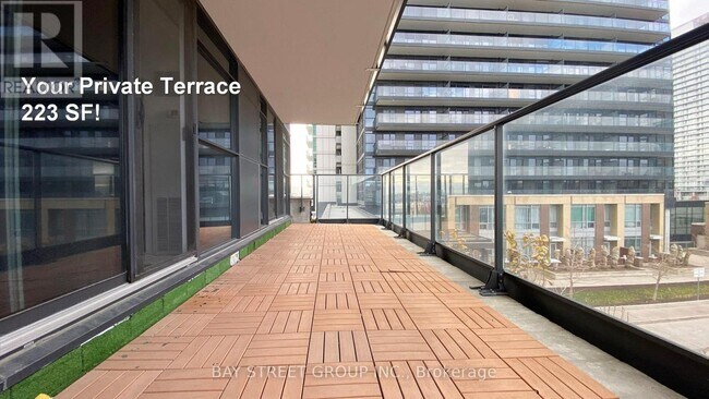 Photo du bâtiment - 33 Singer Ct