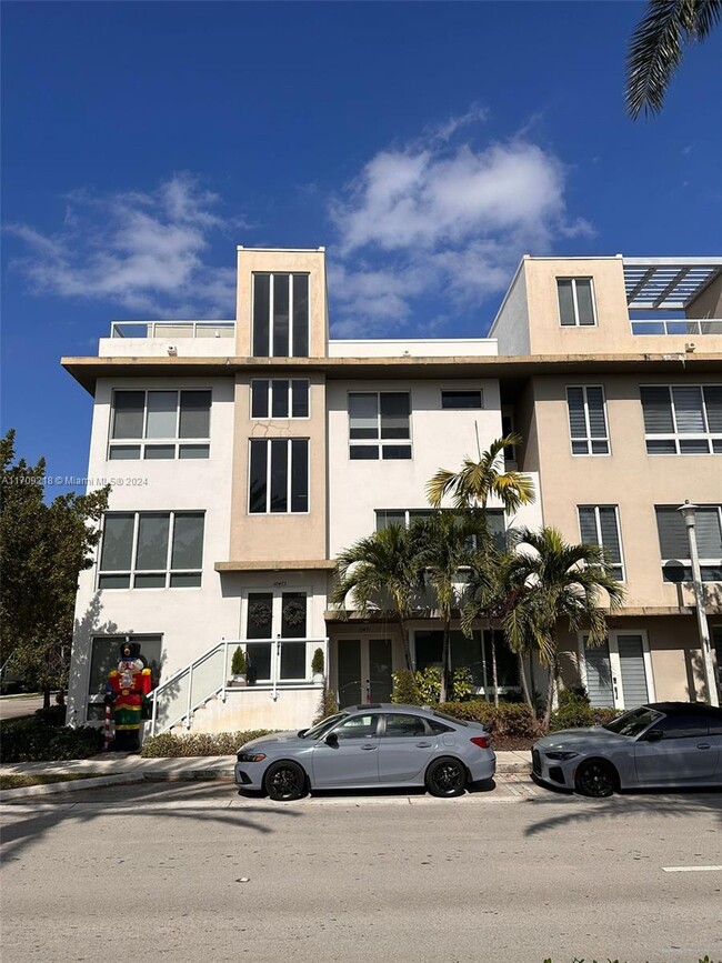 Foto del edificio - 10471 NW 66th St