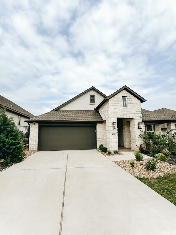 Primary Photo - 125 Palio Pl