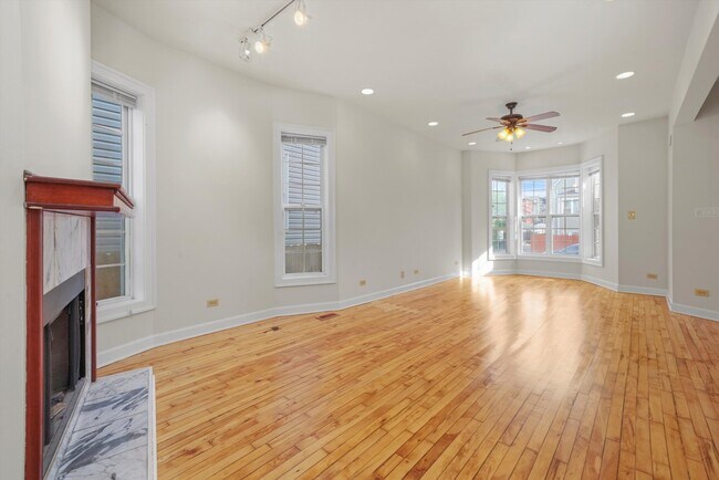 Foto del edificio - 3614 W Shakespeare Ave