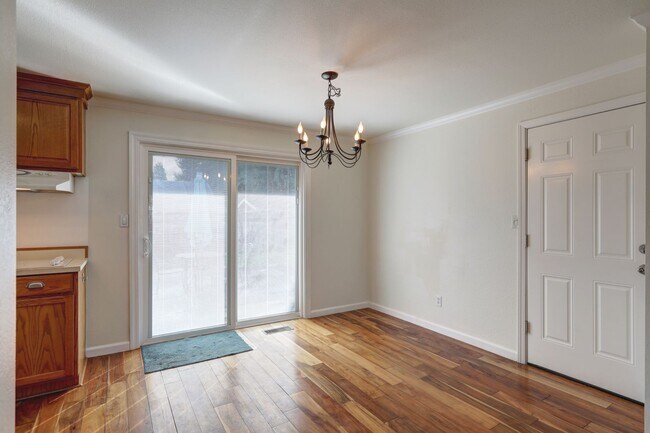 Foto del edificio - Charming Rental Opportunity in Renton High...