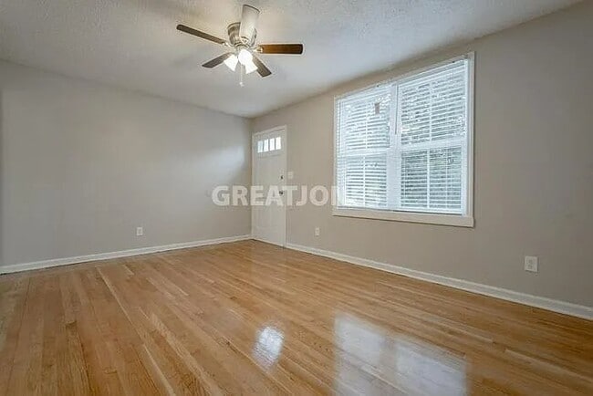 Building Photo - 321 Briercliff Dr