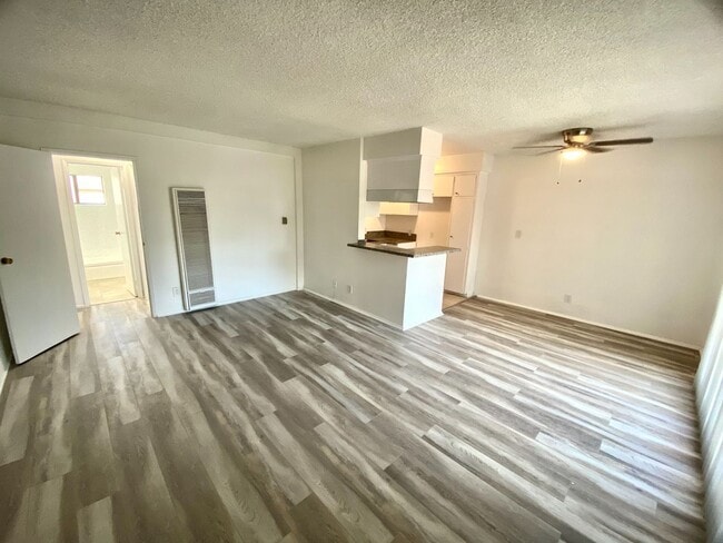 Building Photo - 14109 Hatteras St