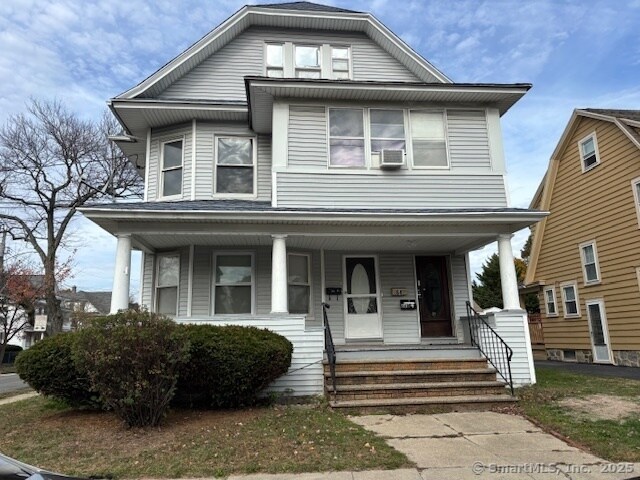 Building Photo - 64 Wade St