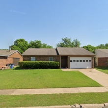 Building Photo - 738 Meadow Mead Dr