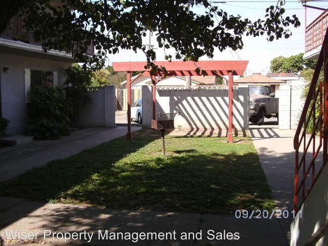 Building Photo - 505-505 N D St