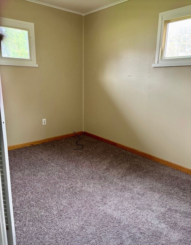 Building Photo - 1 Level Living (Union Township)