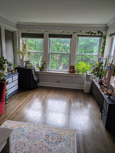 Foto del edificio - 5015 N Troy St