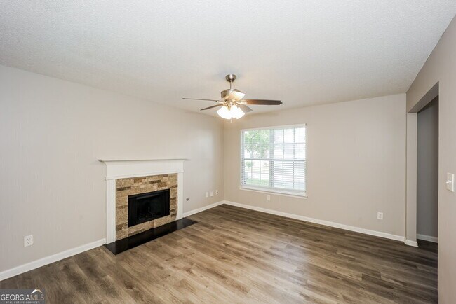 Foto del edificio - 2724 Live Oak Trail