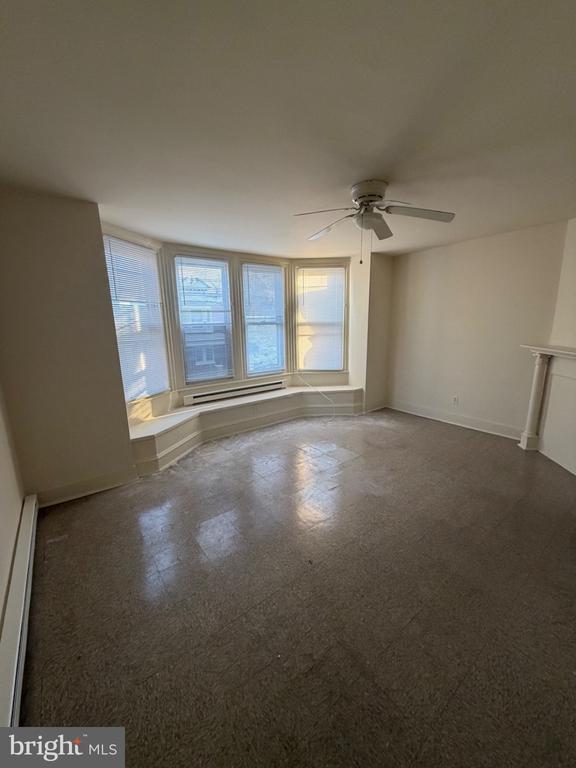 Foto del edificio - 1103 Lindley Ave