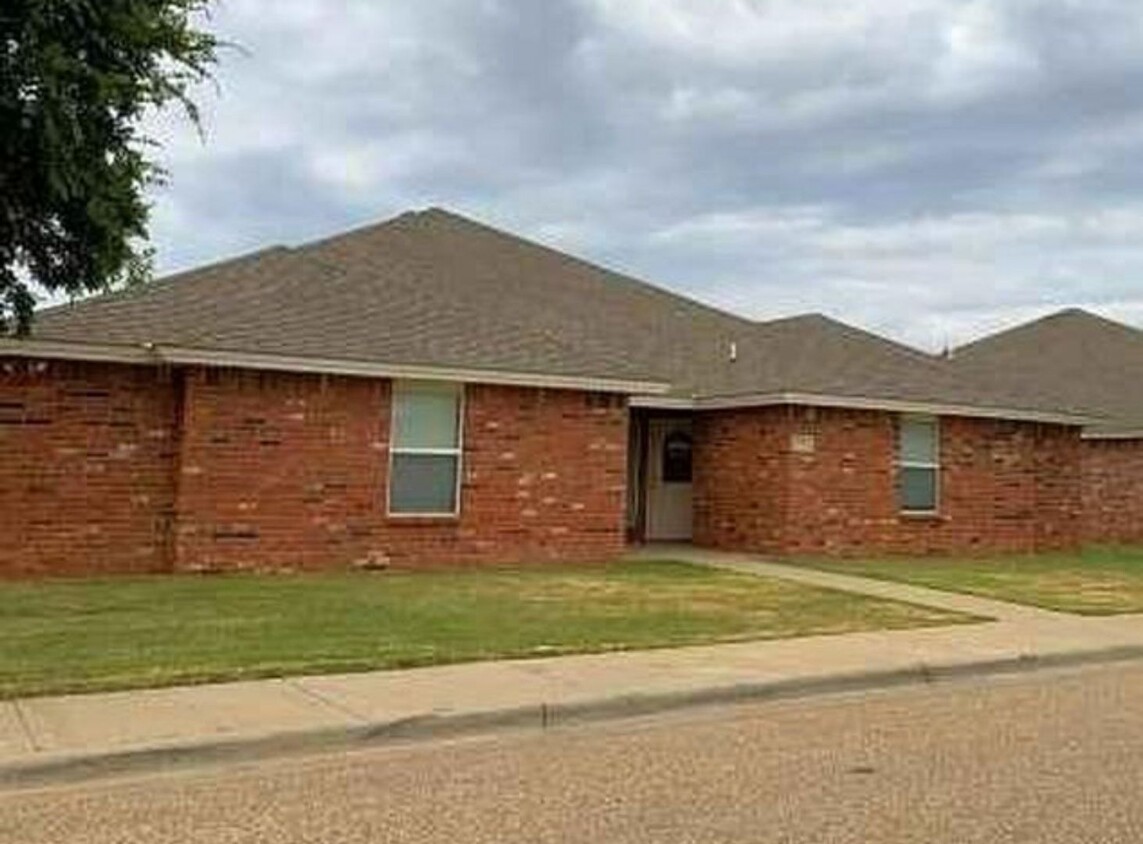 Foto principal - Private 3 Bedroom 3 Bath
