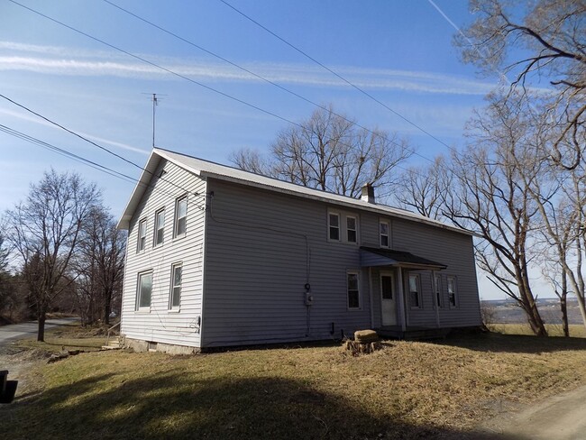 Building Photo - 5937 Fausold Rd