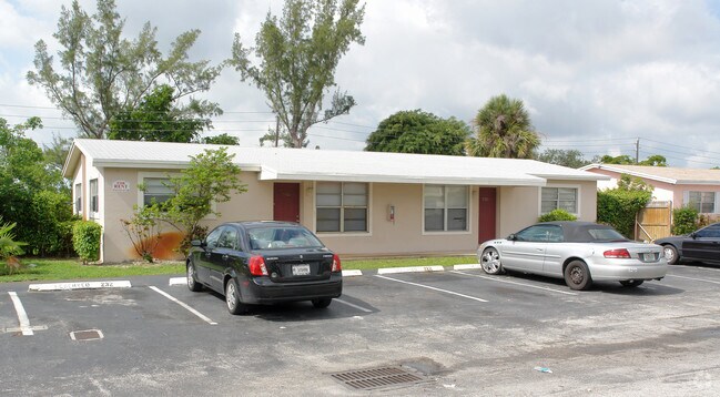 Building Photo - 140-220 NW 40th St
