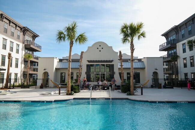 Foto del edificio - Atlantic Nowell Creek