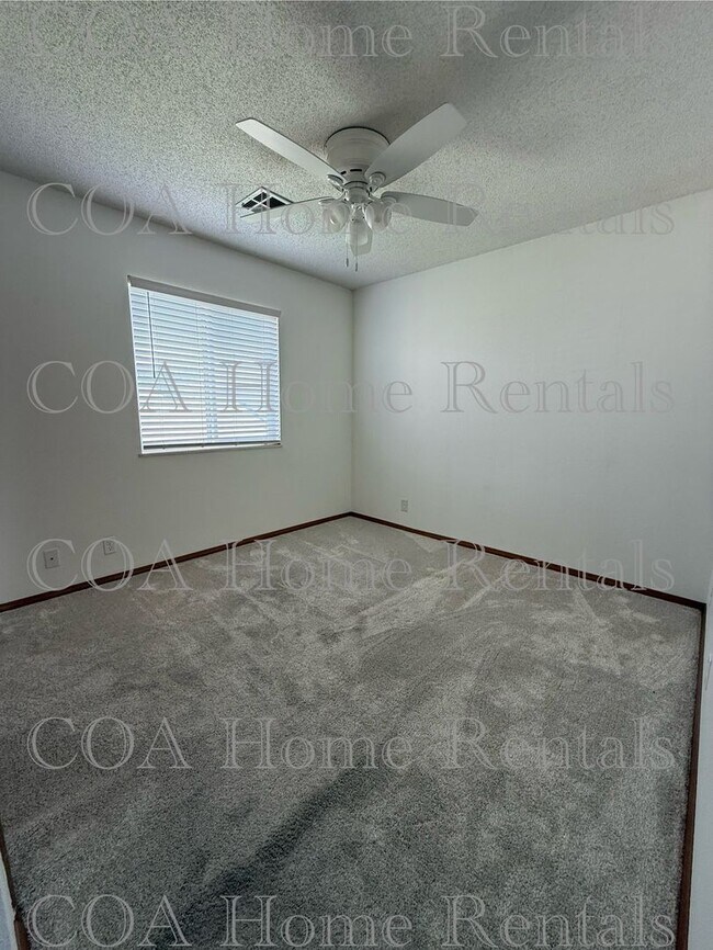 Foto del edificio - Great West side condo