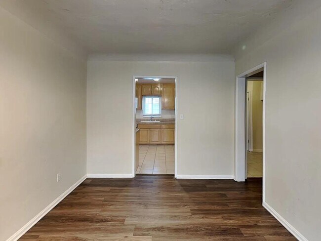 Foto del edificio - 2028 W 85th St