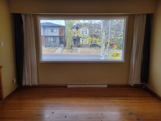 Building Photo - 3731 Richmond Rd SW