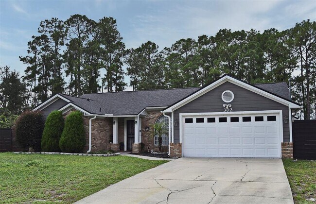 Foto del edificio - 302 Shadydale Ct
