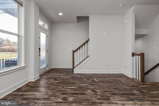 Foto del edificio - 14583 Lakestone Dr