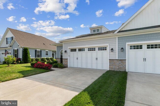 Building Photo - 906 Moorings Cir