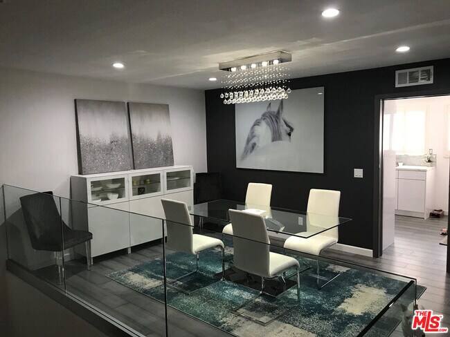 Foto del edificio - 18210 Oxnard St