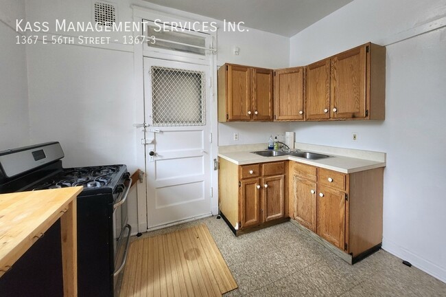 Foto del edificio - 1367 E 56th St
