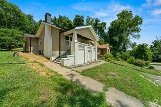 Building Photo - 3115 Woodbine Ave