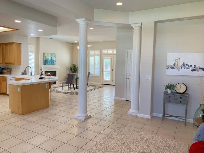 Foto del edificio - Beautiful 4 Bedroom, 3 Bath Ripon Home