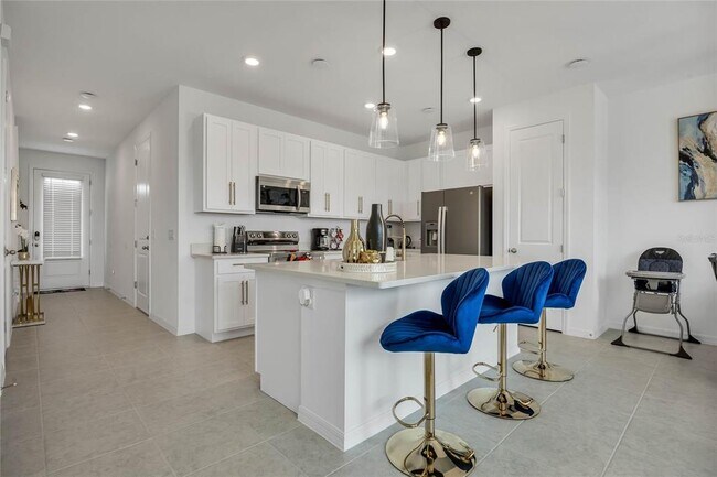 Building Photo - 641 Longboat Dr