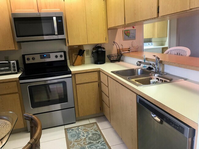 Building Photo - 501 S Seas Dr