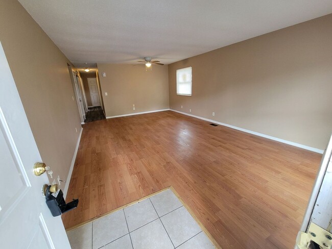 Building Photo - 3707 Greenwood 3BR/1BA (Middletown)