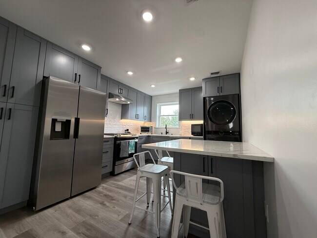 Foto del edificio - 266 13th St