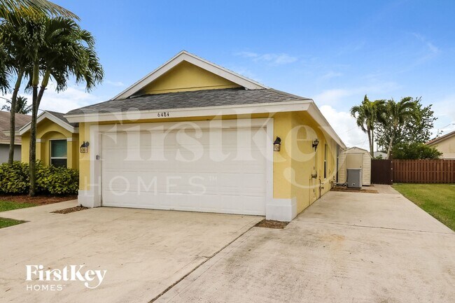 Foto del edificio - 6484 Robinson St