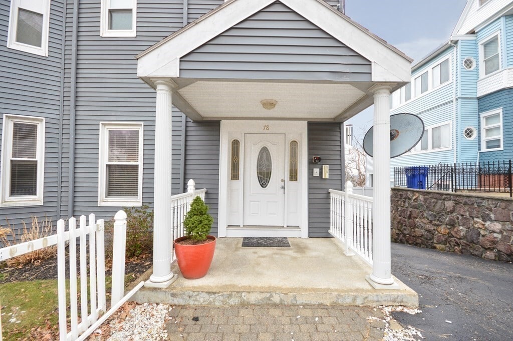 Primary Photo - 78 Franklin Ave