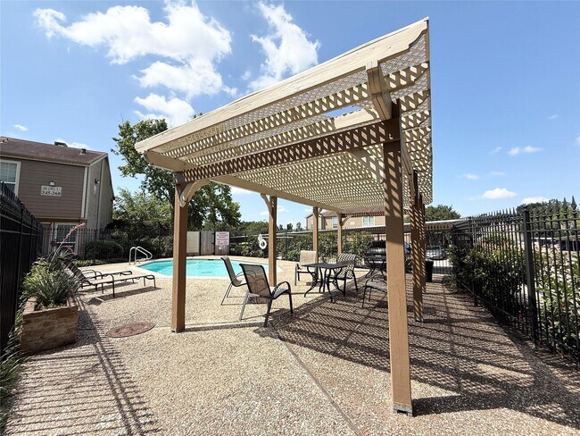 Foto del edificio - 1860 White Oak Dr