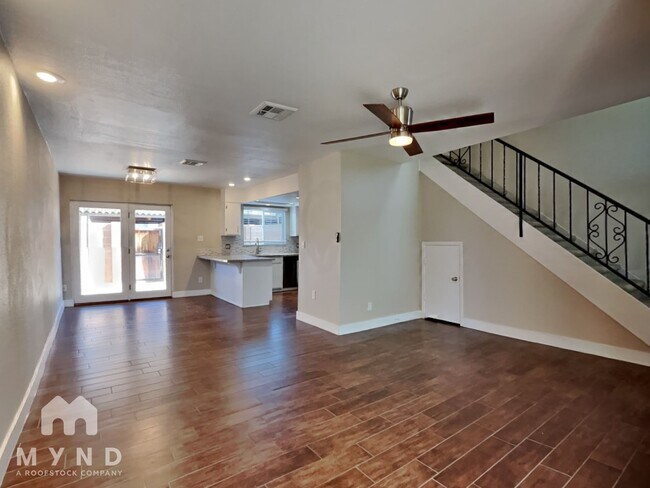 Foto del edificio - 8243 E Thomas Rd