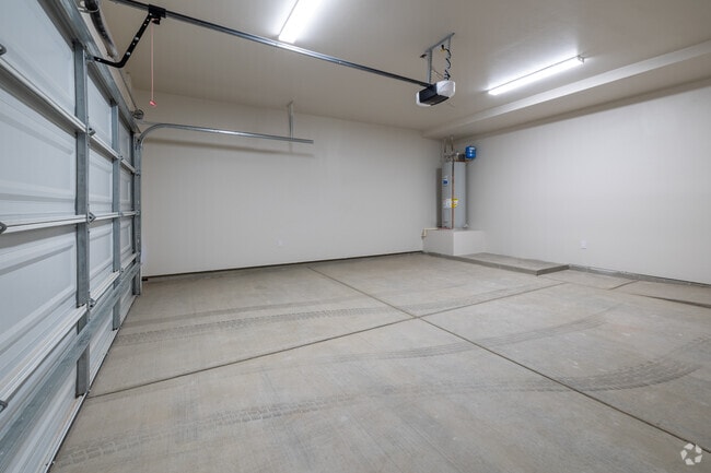 3BR, 2.5BA - 1,187SF - Garage - La Vida Rental Homes