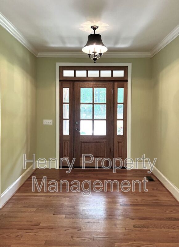 Foto del edificio - 5804 Yates Mill Pond Rd
