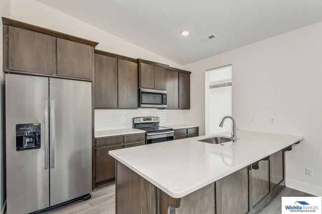 Foto del edificio - Newer 3 bed, 2 bath Patio Home  **First month rent free at move in**