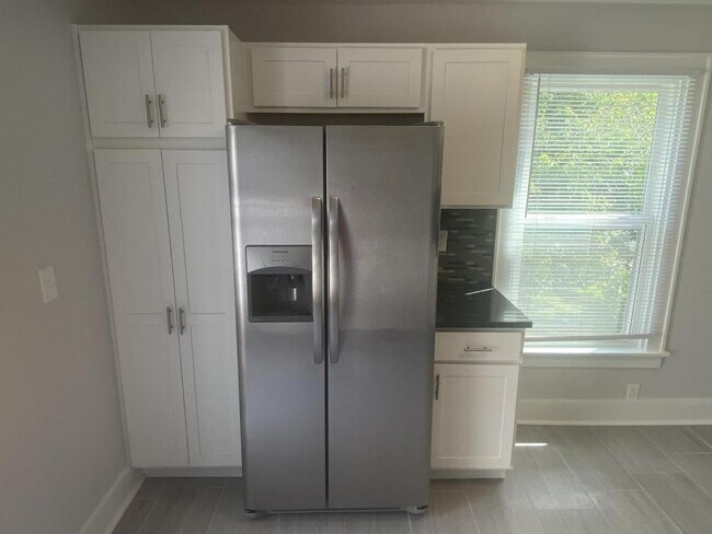 Photo - 2893 Markbreit Ave House