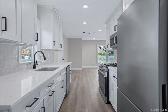 Photo - 110 School St Apartment