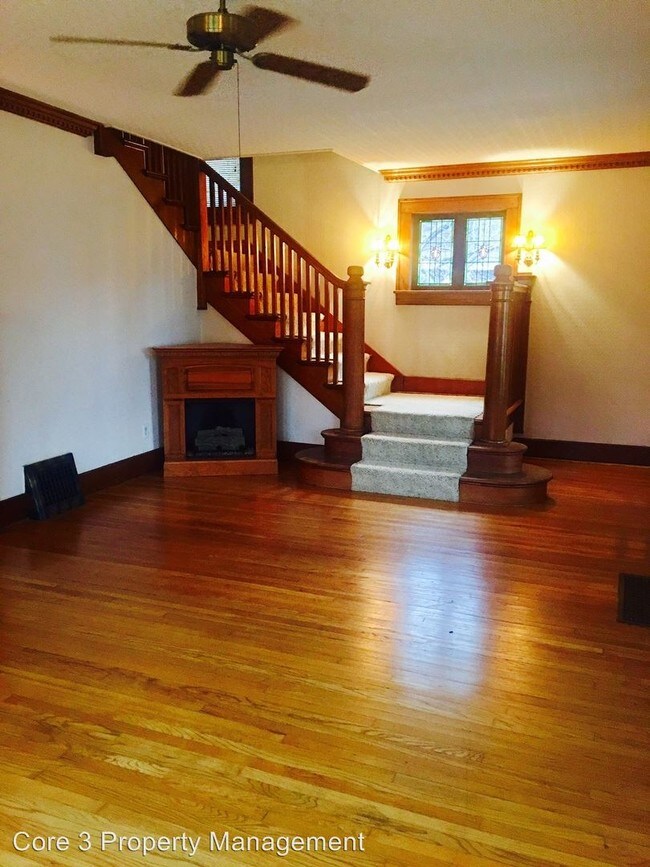 Foto del edificio - 1031 S Macarthur Blvd